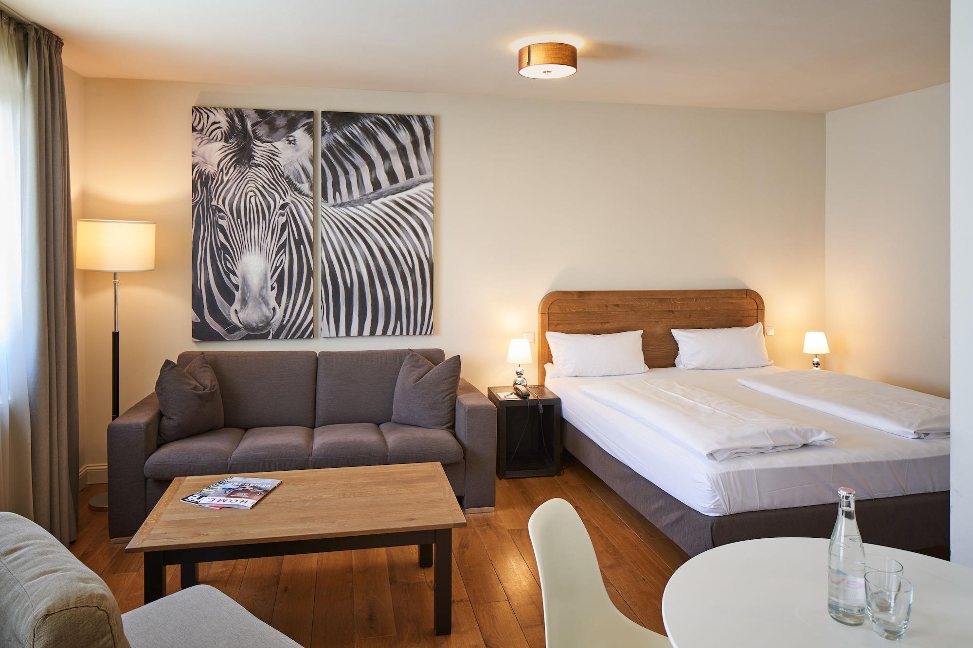 Mondrian Am Checkpoint Charlie Hotel