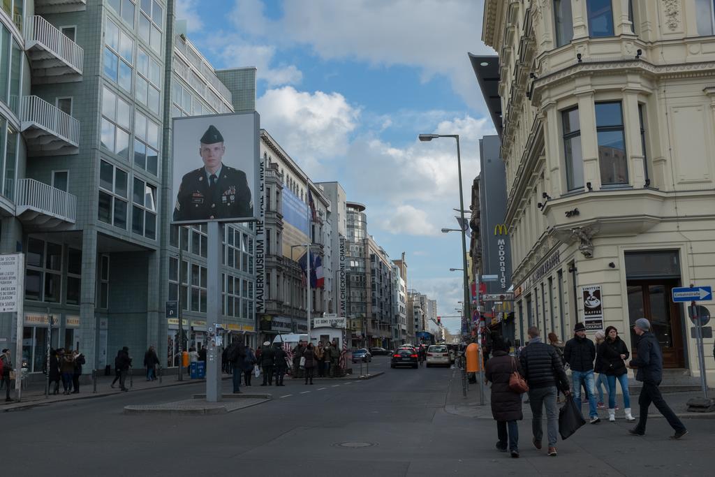 Hotel Mondrian Am Checkpoint Charlie