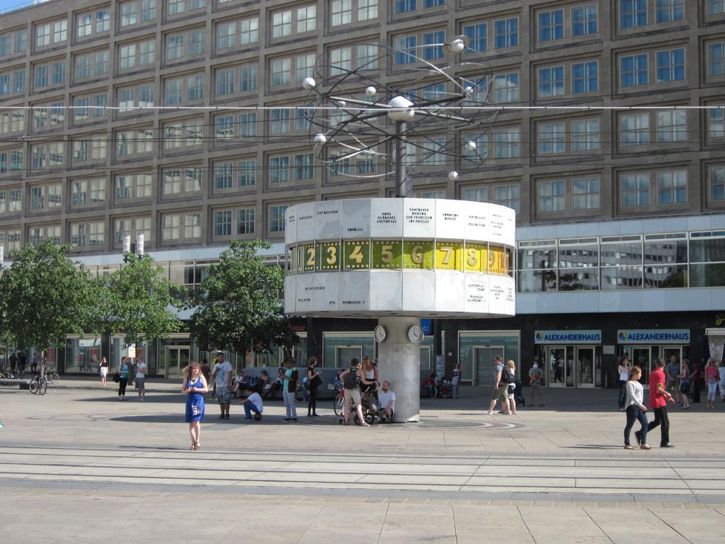 Hotel Mondrian Am Checkpoint Charlie Berlino