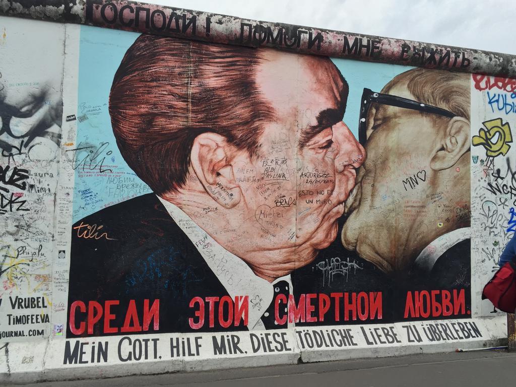 Mondrian Am Checkpoint Charlie