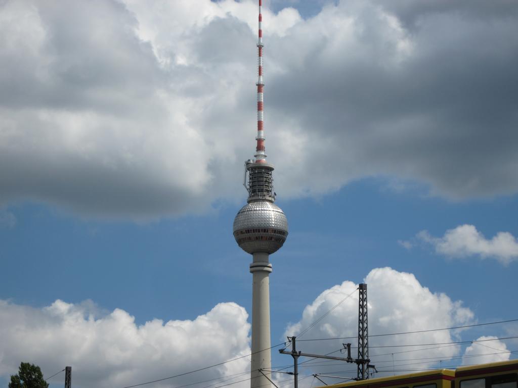 Hotel Mondrian Am Checkpoint Charlie 4*
