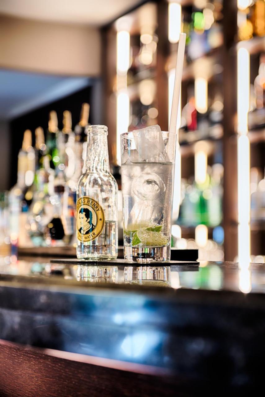 Mondrian Am Checkpoint Charlie 4*